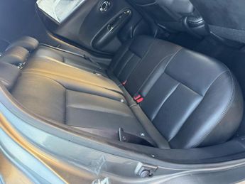 Nissan Juke 1.6 Tekna XTRON Euro 6 5dr