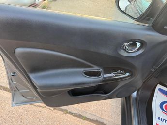 Nissan Juke 1.6 Tekna XTRON Euro 6 5dr