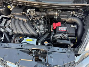 Nissan Juke 1.6 Tekna XTRON Euro 6 5dr