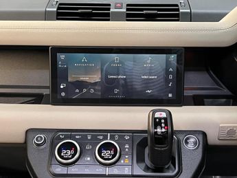 Land Rover Defender 110 3.0 D250 MHEV X-Dynamic SE Auto 4WD Euro 6 (s/s) 5dr