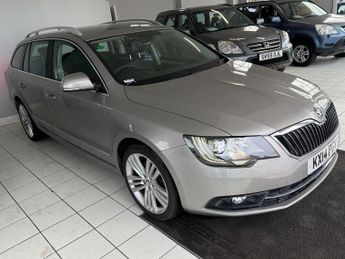 Skoda Superb 2.0 TDI Elegance Euro 5 (s/s) 5dr