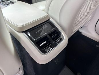 Volvo XC90 2.0h T8 Twin Engine Recharge 11.6kWh Inscription Auto 4WD Euro 6