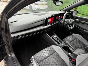 Volkswagen Golf 2.0 TDI R-Line DSG Euro 6 (s/s) 5dr