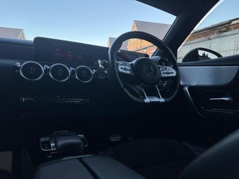 Mercedes-Benz A Class 2.0 A35 AMG SpdS DCT 4MATIC Euro 6 (s/s) 5dr