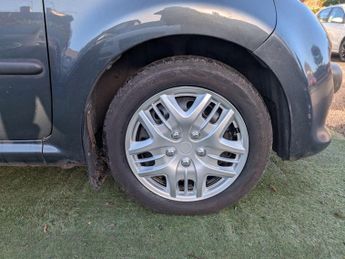 Peugeot 107 1.0 12V Urban Euro 4 5dr