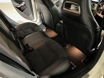 Mercedes-Benz CLA 2.1 CLA220d AMG Sport Shooting Brake 7G-DCT Euro 6 (s/s) 5dr