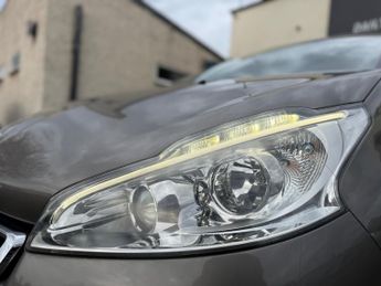 Peugeot 208 1.6 e-HDi Allure Euro 5 (s/s) 5dr