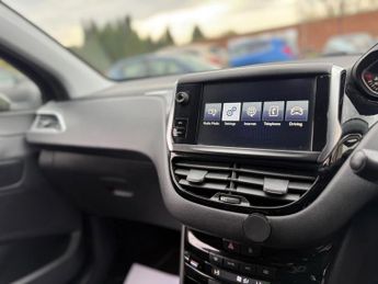 Peugeot 208 1.6 e-HDi Allure Euro 5 (s/s) 5dr