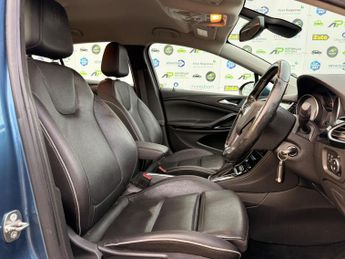 Vauxhall Astra 1.6 CDTi BlueInjection Elite Nav Auto Euro 6 5dr