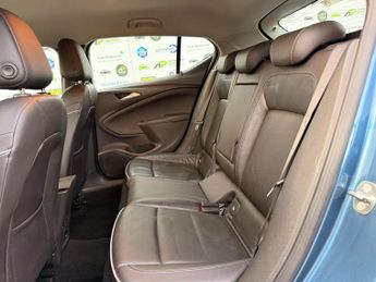 Vauxhall Astra 1.6 CDTi BlueInjection Elite Nav Auto Euro 6 5dr