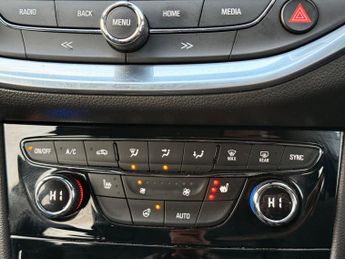 Vauxhall Astra 1.6 CDTi BlueInjection Elite Nav Auto Euro 6 5dr