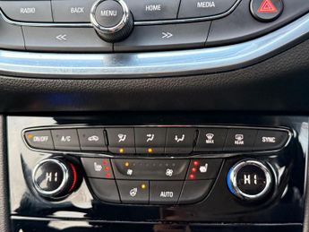 Vauxhall Astra 1.6 CDTi BlueInjection Elite Nav Auto Euro 6 5dr
