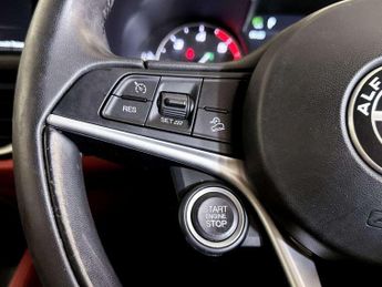 Alfa Romeo Stelvio 2.2 TD Super Auto Q4 AWD Euro 6 (s/s) 5dr