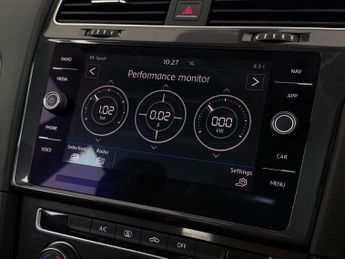 Volkswagen Golf 1.6 TDI BlueMotion Tech SE Nav DSG Euro 6 (s/s) 5dr