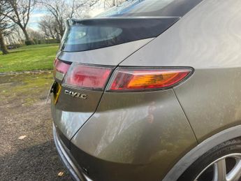 Honda Civic 1.8 i-VTEC EX i-Shift 5dr