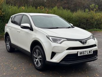 Toyota RAV4 2.0 D-4D Active Euro 6 (s/s) 5dr (Safety Sense)