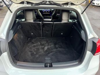 Mercedes-Benz A Class 1.5 A180d AMG Line (Premium) 7G-DCT Euro 6 (s/s) 5dr