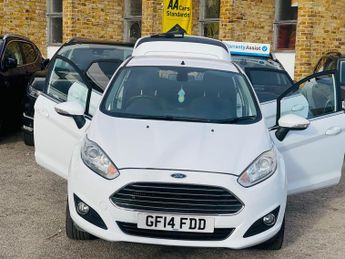 Ford Fiesta 1.0T EcoBoost Titanium Euro 5 (s/s) 5dr