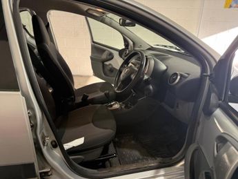 Toyota AYGO 1.0 VVT-i + MultiMode Euro 4 5dr