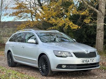 Skoda Superb 2.0 TDI Laurin & Klement Estate 5dr Diesel Manual Euro 5 (s/s) (