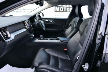 Volvo S60 2.0 B5 MHEV R-Design Saloon 4dr Petrol Hybrid Auto Euro 6 (s/s) 