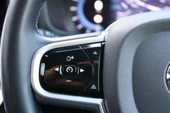 Volvo S60 2.0 B5 MHEV R-Design Saloon 4dr Petrol Hybrid Auto Euro 6 (s/s) 