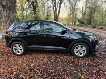 Vauxhall Grandland X 1.6 Turbo D BlueInjection SE Auto Euro 6 (s/s) 5dr