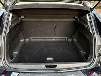 Vauxhall Grandland X 1.6 Turbo D BlueInjection SE Auto Euro 6 (s/s) 5dr