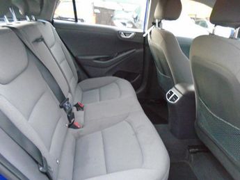 Hyundai IONIQ 38.3kWh Premium Auto 5dr