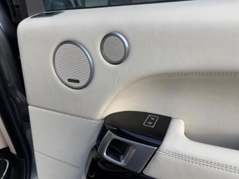 Land Rover Range Rover 4.4 SD V8 Autobiography Auto 4WD Euro 5 5dr