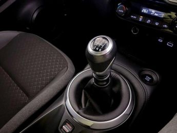 Nissan Juke 1.0 DIG-T N-Connecta Euro 6 (s/s) 5dr