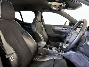 Volvo XC40 1.5 T3 R-Design Euro 6 (s/s) 5dr