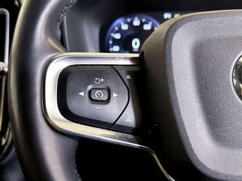 Volvo XC40 1.5 T3 R-Design Euro 6 (s/s) 5dr