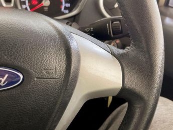 Ford Fiesta 1.4 Zetec 5dr