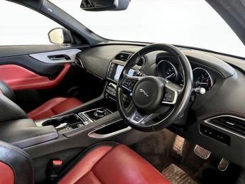 Jaguar F-PACE 2.0 D180 R-Sport Auto AWD Euro 6 (s/s) 5dr