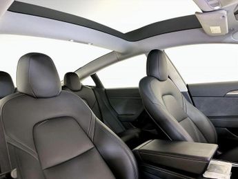 Tesla Model 3 Long Range Auto RWD 4dr