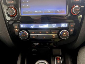 Nissan Qashqai 1.2 DIG-T Tekna XTRON Euro 6 (s/s) 5dr
