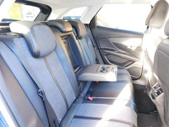 Peugeot 3008 1.2 PureTech Allure EAT Euro 6 (s/s) 5dr