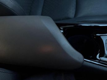 Toyota C-HR 2.0 VVT-h Orange Edition SUV 5dr Petrol Hybrid CVT Euro 6 (s/s) 