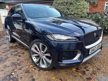 Jaguar F-Pace 3.0 D300 V6 S Auto AWD Euro 6 (s/s) 5dr
