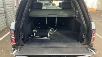 Land Rover Range Rover 3.0 SD V6 Vogue SE Auto 4WD Euro 6 (s/s) 5dr