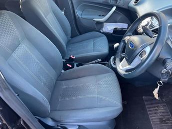 Ford Fiesta 1.6 TDCi DPF Titanium 5dr