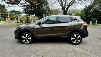 Nissan Qashqai 1.6 dCi N-Connecta XTRON 2WD Euro 6 (s/s) 5dr