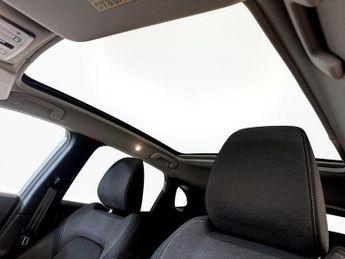 Nissan Qashqai 1.3 DIG-T MHEV N-Connecta Euro 6 (s/s) 5dr