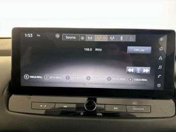 Nissan Qashqai 1.3 DIG-T MHEV N-Connecta Euro 6 (s/s) 5dr