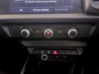 Audi A1 1.0 TFSI 25 Technik Sportback Euro 6 (s/s) 5dr