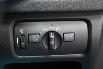 VOLVO V40 CROSS COUNTRY 1.5 T3 Hatchback 5dr Petrol Auto Euro 6 (s/s) (152 ps) +FREE 6 M