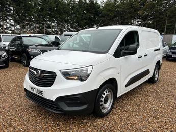 Vauxhall Combo 1.5 Turbo D 2300 Dynamic L2 H1 Euro 6 4dr