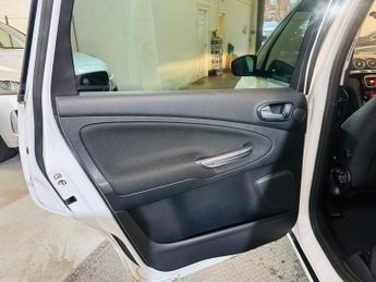 Ford S-Max 2.0 TDCi Titanium Powershift Euro 5 5dr