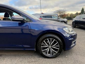 Volkswagen Golf 1.4 TSI BlueMotion Tech SE Nav DSG Euro 6 (s/s) 5dr